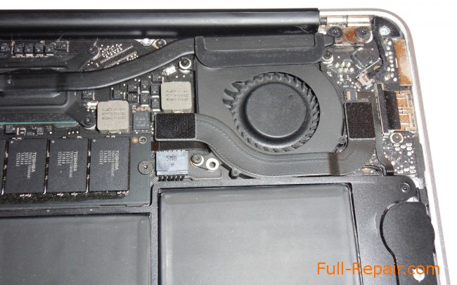 Внутренности MacBook Air
