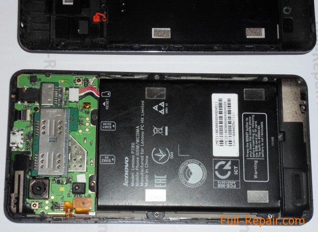 Lenovo P780. Задняя крышка снята